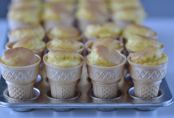 cupcake-cones-in-pan-after-baking-600x407