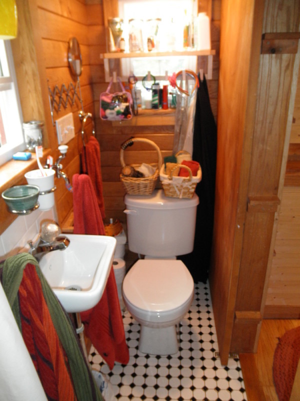 slide_259535_1688368_free-1-600x800